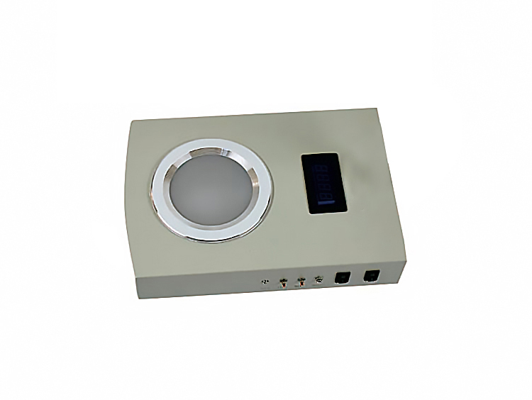 本儀器可減輕實驗人員的勞動強度，提高工效，提高工作質(zhì)量，廣泛用于食品、飲料、藥品、生物制品、化妝品、衛(wèi)生用品、飲用水、生活污水、工業(yè)廢水、臨床標(biāo)本中細(xì)菌數(shù)的檢驗。是各級防疫站、環(huán)境監(jiān)測站、食品衛(wèi)生監(jiān)督檢驗所、醫(yī)院、生物制品所、藥檢所、商檢局、食品廠、飲料廠、化妝品廠、日化廠及大專院校、科研單位實驗室的常備儀器。